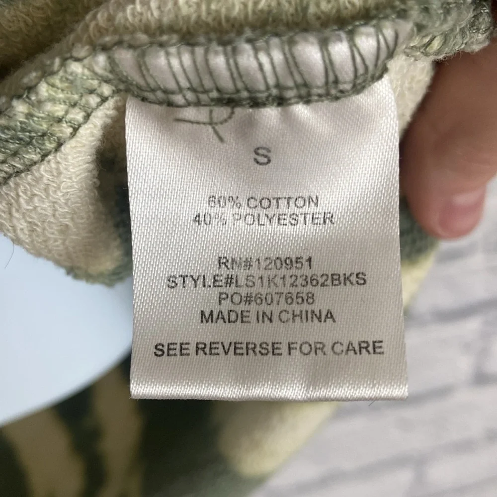 Olive & Oak size Small Terry Green Bleach Tie-Dye Sweatshirt - Picture 8 of 13